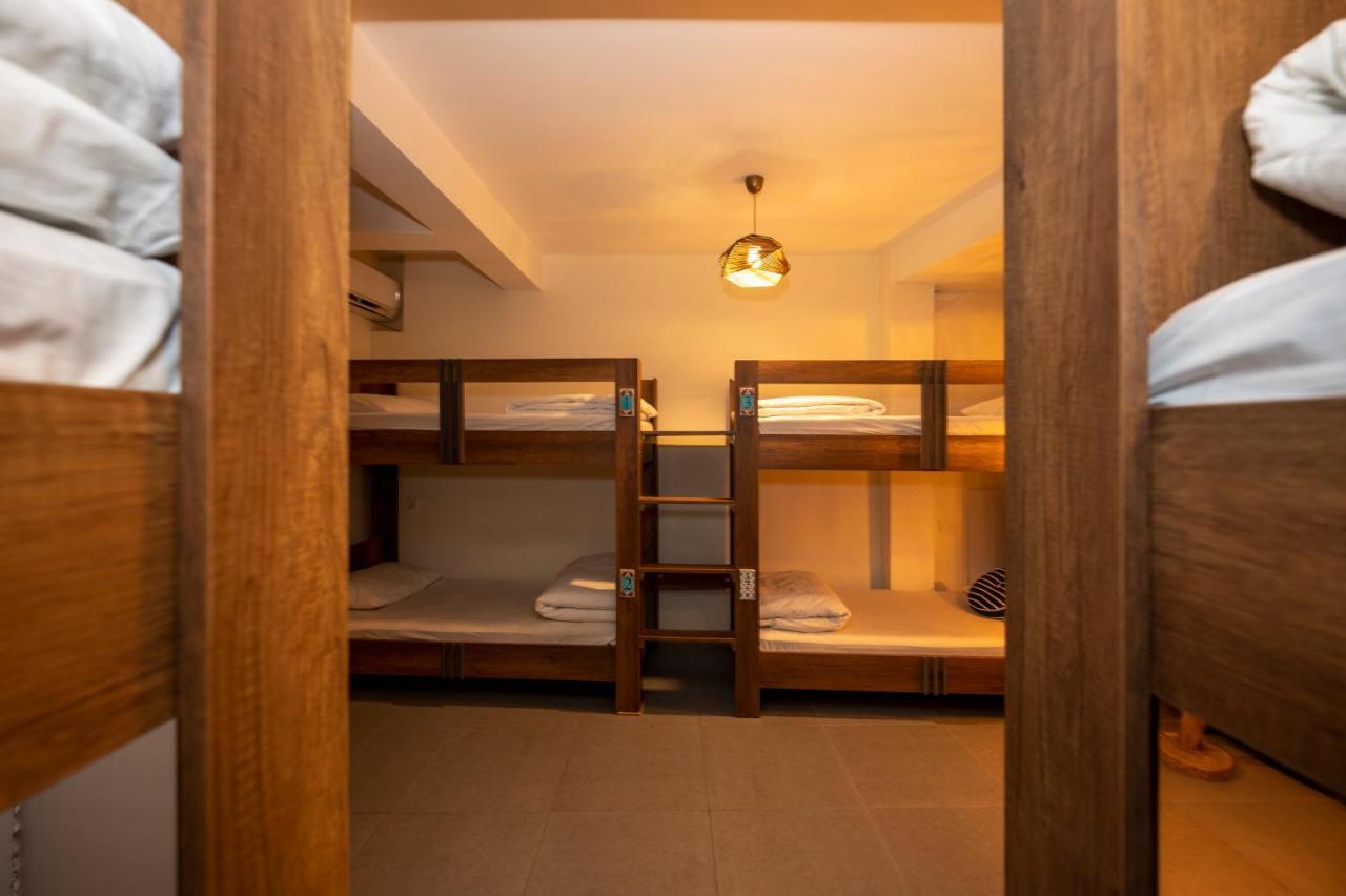 Taksim Square Hostel Стамбул Экстерьер фото