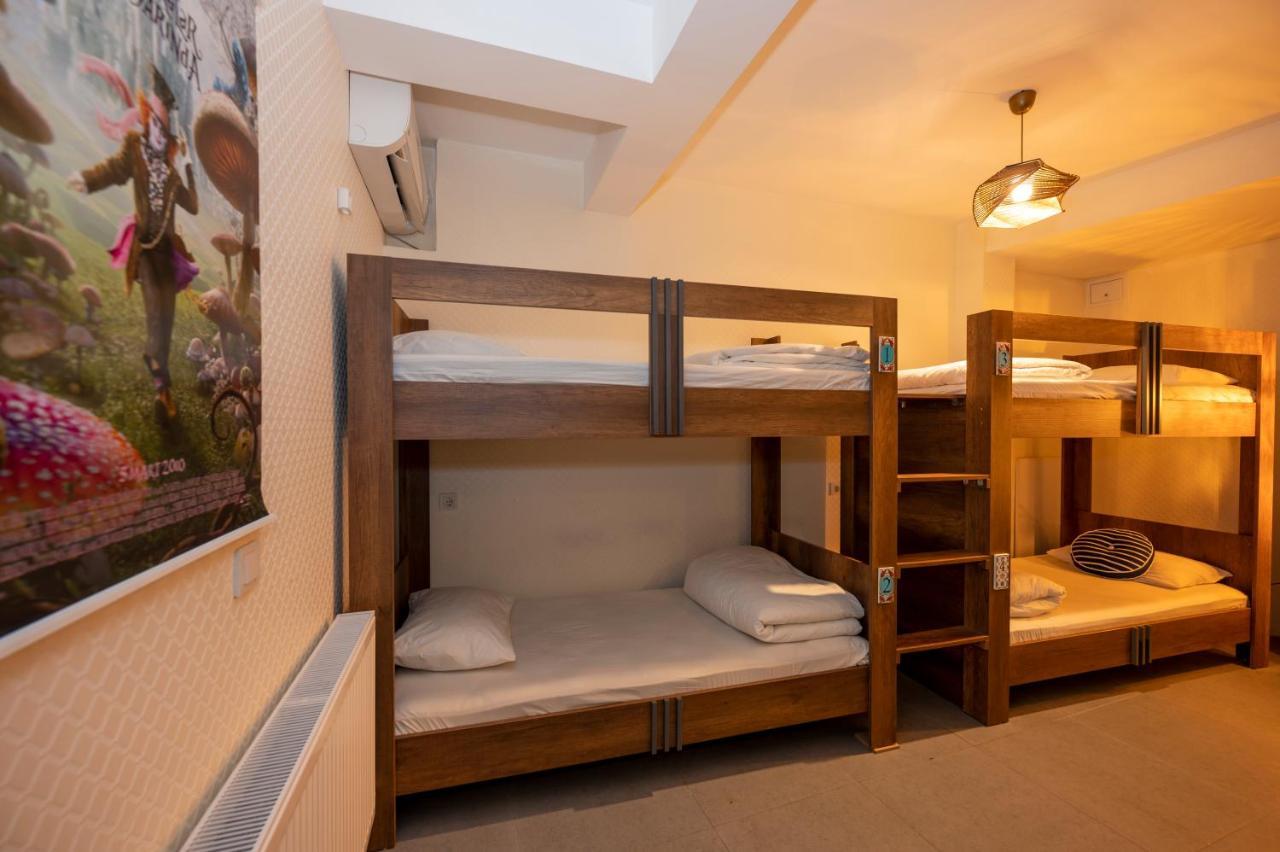 Taksim Square Hostel Стамбул Экстерьер фото